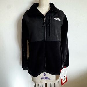 The North Face Women's Black Denali Fleece